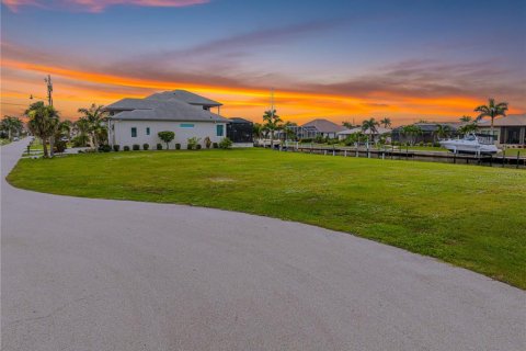 Terrain à vendre à Punta Gorda, Floride № 2235843 - photo 6