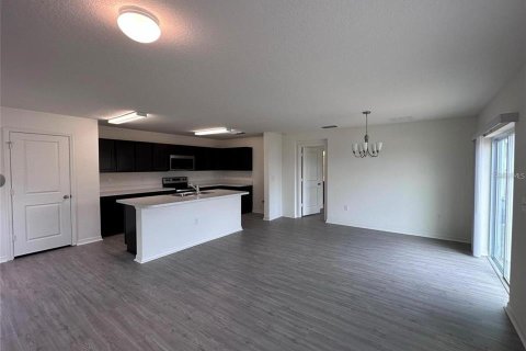 House in Davenport, Florida 3 bedrooms, 129.6 sq.m. № 1514036 - photo 2
