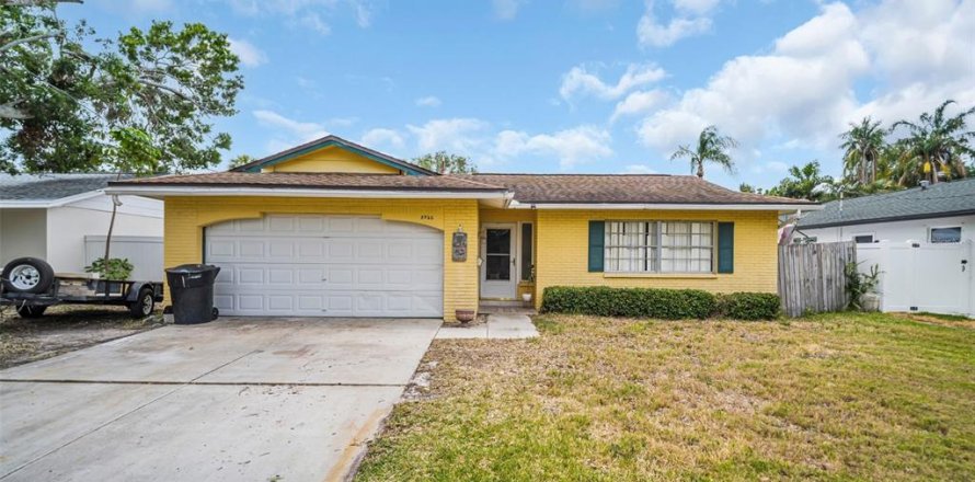 Casa en Saint Petersburg, Florida 3 dormitorios, 127.55 m2 № 1677667