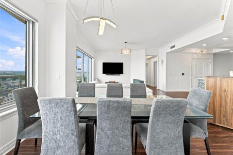 Condominio en alquiler en Tampa, Florida, 3 dormitorios, 161 m2 № 2308312 - foto 11