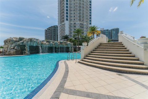 Condominio en alquiler en Tampa, Florida, 3 dormitorios, 161 m2 № 2308312 - foto 22