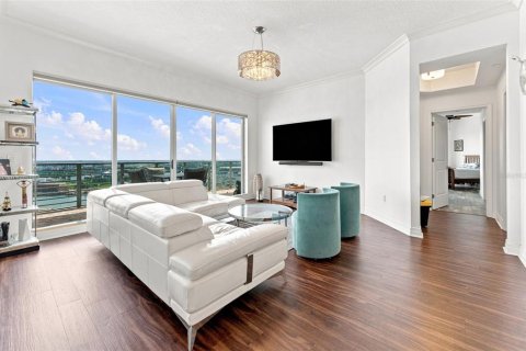Condominio en alquiler en Tampa, Florida, 3 dormitorios, 161 m2 № 2308312 - foto 7