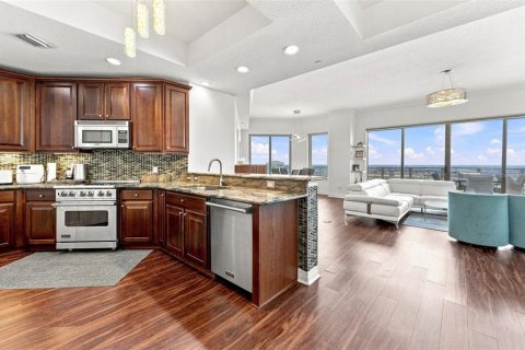 Condominio en alquiler en Tampa, Florida, 3 dormitorios, 161 m2 № 2308312 - foto 4