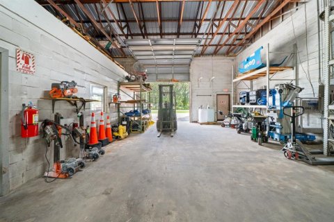 Propiedad comercial en alquiler en Belleview, Florida № 1833462 - foto 17