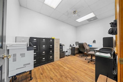 Propiedad comercial en alquiler en Belleview, Florida № 1833462 - foto 25