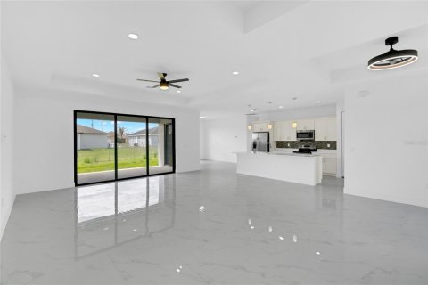 Casa en venta en Lehigh Acres, Florida, 3 dormitorios, 191.56 m2 № 2212465 - foto 10