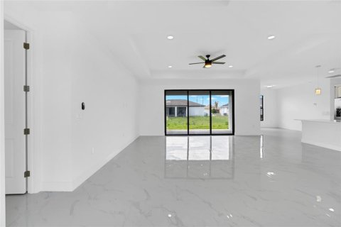 Casa en venta en Lehigh Acres, Florida, 3 dormitorios, 191.56 m2 № 2212465 - foto 13