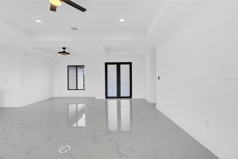 Casa en venta en Lehigh Acres, Florida, 3 dormitorios, 191.56 m2 № 2212465 - foto 14