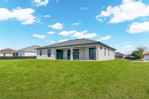 Casa en venta en Lehigh Acres, Florida, 3 dormitorios, 191.56 m2 № 2212465 - foto 3