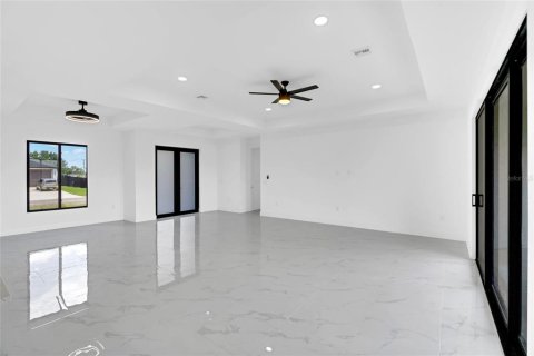 Casa en venta en Lehigh Acres, Florida, 3 dormitorios, 191.56 m2 № 2212465 - foto 16
