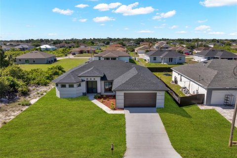 Casa en venta en Lehigh Acres, Florida, 3 dormitorios, 191.56 m2 № 2212465 - foto 6