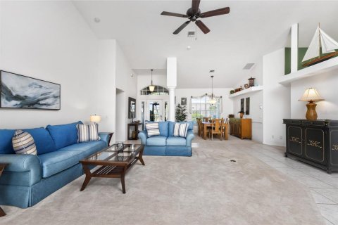 House in Rotonda, Florida 3 bedrooms, 225.29 sq.m. № 2098379 - photo 15