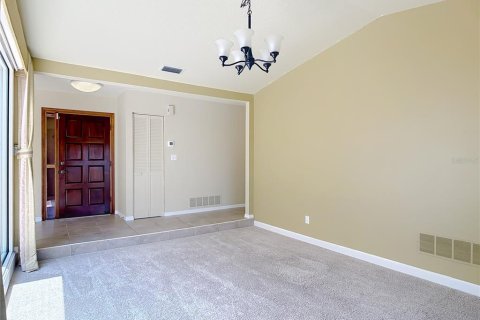 House in Palm Coast, Florida 3 bedrooms, 167.69 sq.m. № 1794009 - photo 12