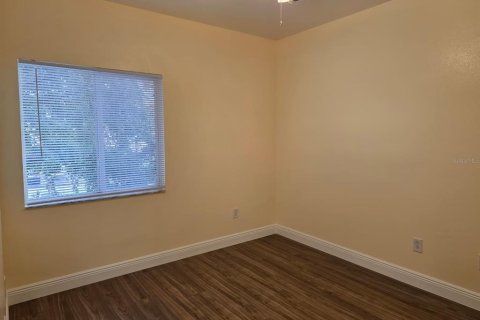 Condo in Orlando, Florida, 3 bedrooms  № 1915379 - photo 13