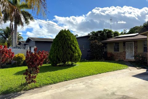 Купить виллу или дом в Вест-Парк, Флорида 3 спальни, 129.97м2, № 1991948 - фото 8