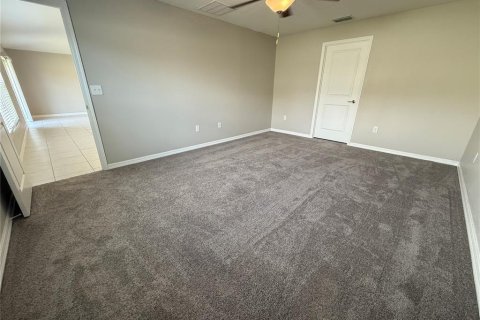 Casa en alquiler en Sun City Center, Florida, 4 dormitorios, 179.77 m2 № 1866598 - foto 12