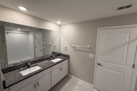 Casa en alquiler en Sun City Center, Florida, 4 dormitorios, 179.77 m2 № 1866598 - foto 16