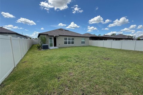 Casa en alquiler en Sun City Center, Florida, 4 dormitorios, 179.77 m2 № 1866598 - foto 24