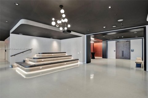 Condo in Miami, Florida, 2 bedrooms  № 1691827 - photo 30