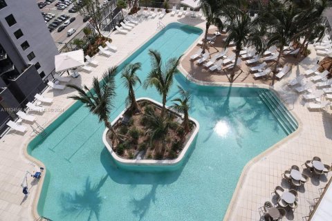 Condo in Miami, Florida, 2 bedrooms  № 1691827 - photo 21