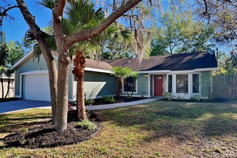 House in Winter Springs, Florida 3 bedrooms, 139.73 sq.m. № 1586766 - photo 1
