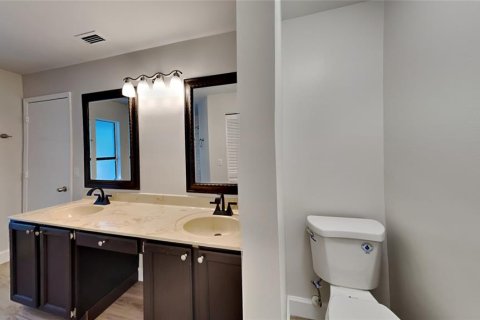 House in Winter Springs, Florida 3 bedrooms, 139.73 sq.m. № 1586766 - photo 11