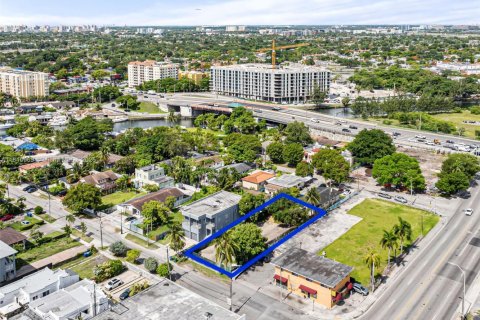 Купить коммерческую недвижимость в Майами, Флорида 417.32м2, № 1920854 - фото 19
