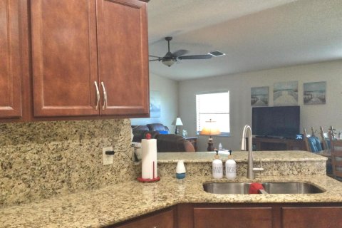 Villa ou maison à vendre à Port St. Lucie, Floride: 2 chambres, 134.8 m2 № 2087897 - photo 5
