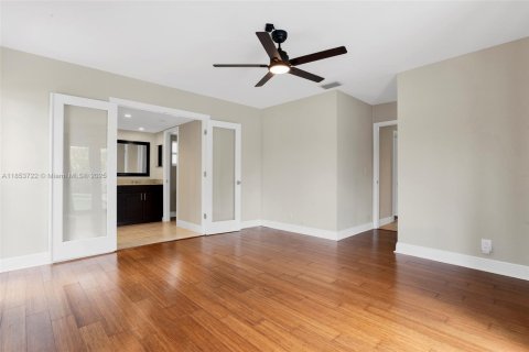 House in Cooper City, Florida 3 bedrooms, 161.46 sq.m. № 1871853 - photo 21