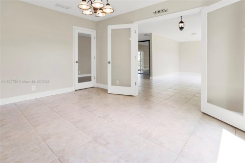 House in Cooper City, Florida 3 bedrooms, 161.46 sq.m. № 1871853 - photo 18