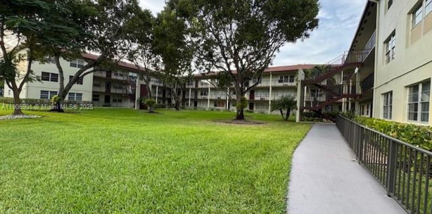 Condo à Pembroke Pines, Floride, 1 chambre  № 1967660