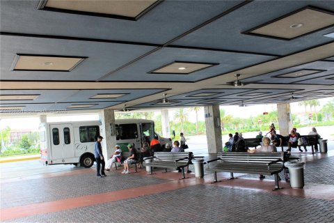 Copropriété à louer à Pembroke Pines, Floride: 1 chambre, 75.34 m2 № 1967660 - photo 22