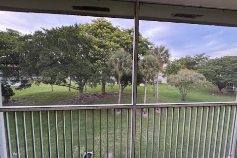 Copropriété à louer à Pembroke Pines, Floride: 1 chambre, 75.34 m2 № 1967660 - photo 9