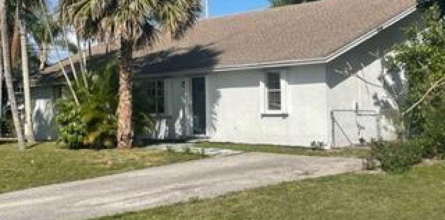 Touwnhouse à Jupiter, Floride 2 chambres, 234.11 m2 № 2416085