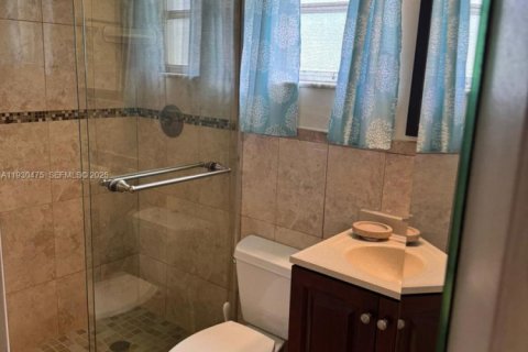 Condo in Plantation, Florida, 2 bedrooms  № 1992518 - photo 14