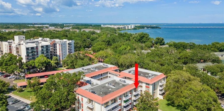 Condominio en Clearwater, Florida, 2 dormitorios № 1532959