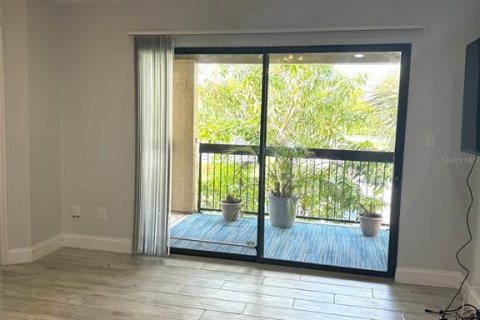 Copropriété à louer à Sarasota, Floride: 3 chambres, 117.06 m2 № 1873605 - photo 5