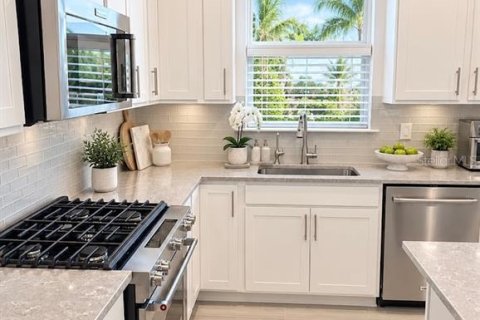 Villa ou maison à vendre à Punta Gorda, Floride: 3 chambres, 155.15 m2 № 2398708 - photo 5