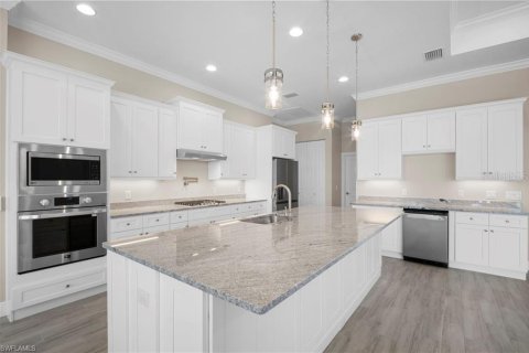 Villa ou maison à vendre à Port Charlotte, Floride: 3 chambres, 219.34 m2 № 2350325 - photo 7
