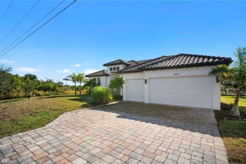 Villa ou maison à vendre à Port Charlotte, Floride: 3 chambres, 219.34 m2 № 2350325 - photo 3