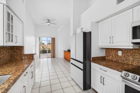 House in Boca Raton, Florida 3 bedrooms, 205.22 sq.m. № 2190773 - photo 19