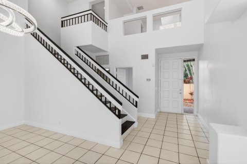 House in Boca Raton, Florida 3 bedrooms, 205.22 sq.m. № 2190773 - photo 8