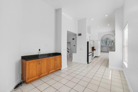 House in Boca Raton, Florida 3 bedrooms, 205.22 sq.m. № 2190773 - photo 10