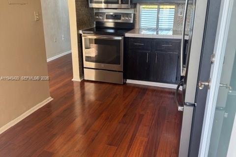 Condominio en Miami, Florida, 1 dormitorio  № 2152785