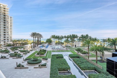 Condo in Bal Harbour, Florida, 2 bedrooms  № 1811157 - photo 18