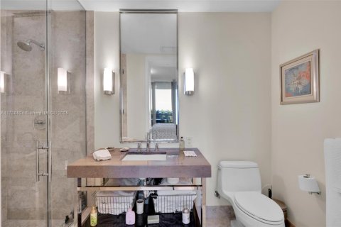 Condo in Bal Harbour, Florida, 2 bedrooms  № 1811157 - photo 26