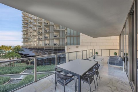 Condo in Bal Harbour, Florida, 2 bedrooms  № 1811157 - photo 16