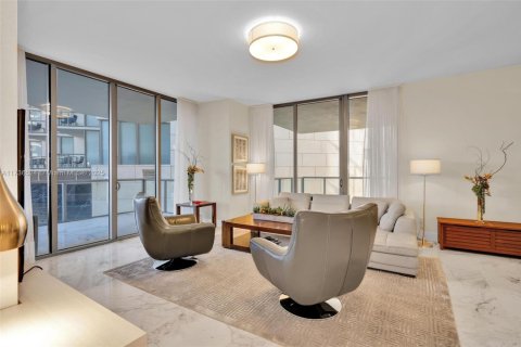 Condo in Bal Harbour, Florida, 2 bedrooms  № 1811157 - photo 12