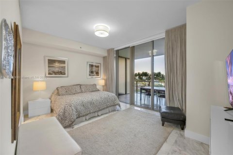 Condo in Bal Harbour, Florida, 2 bedrooms  № 1811157 - photo 22