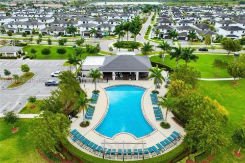 Townhouse in Homestead, Florida 3 bedrooms, 142.14 sq.m. № 1892273 - photo 17
